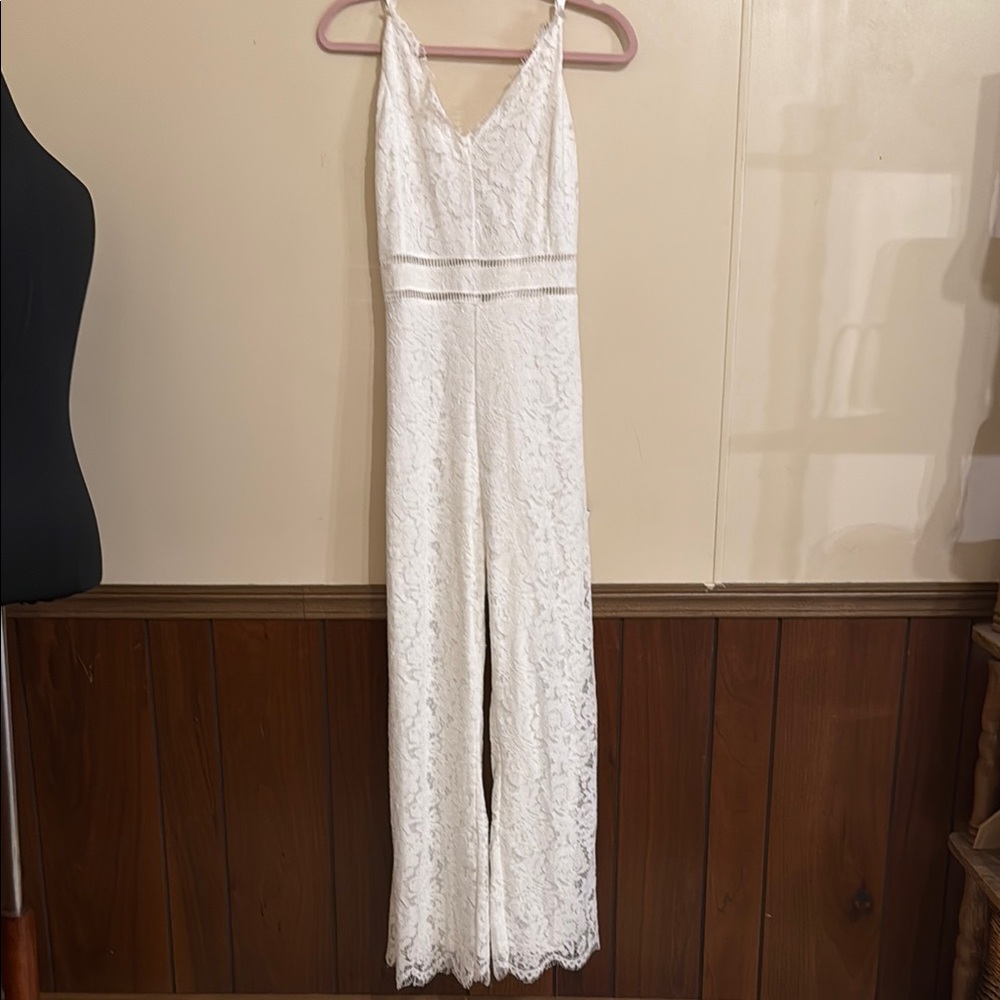 MAROTHS Elegant White Lace Jumpsuit. Size XL NWT